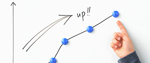 子どもの英語力を
伸ばすために